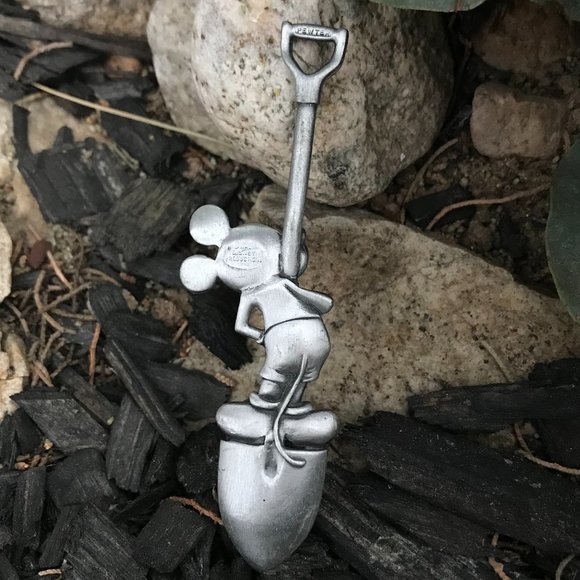 Mickey Mouse Holding  Shovel Pewter Spoon - Picture 2 of 4